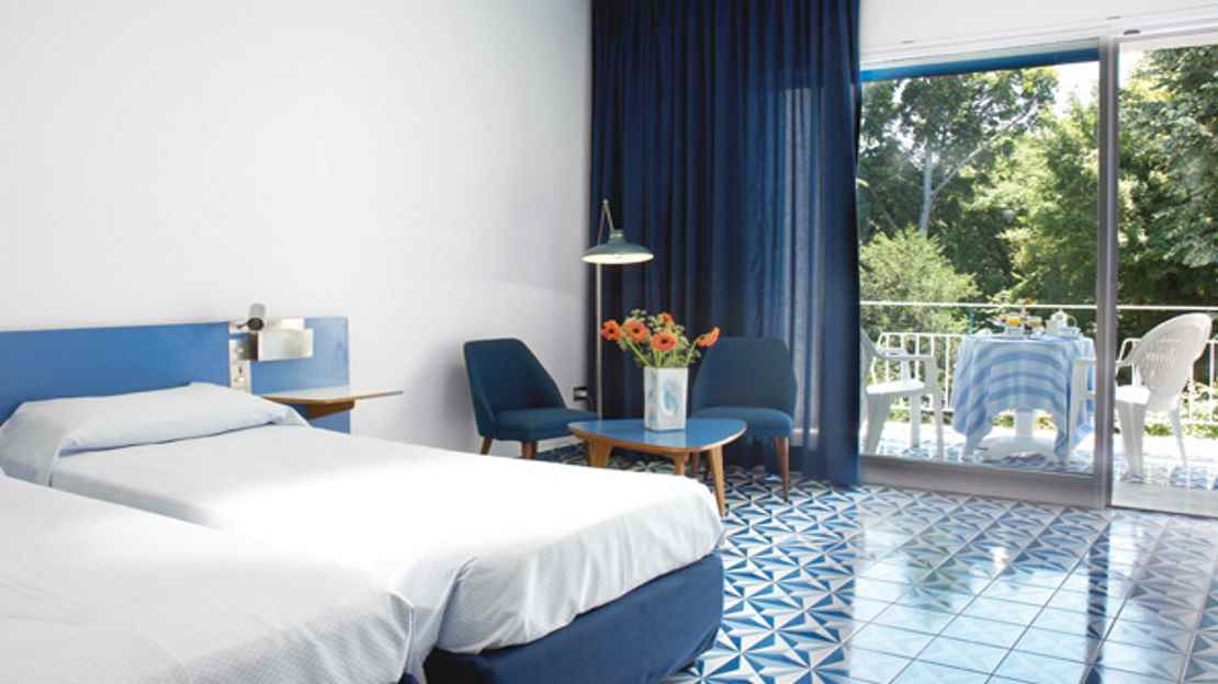 Classic Park View Room